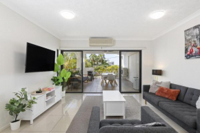 South Brisbane 2-Bed with Views & Parking